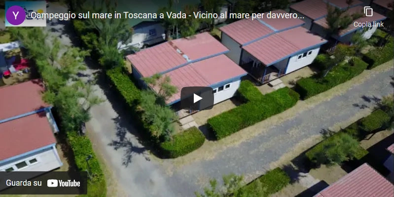 In this video you can see that the campsite is directly on the sea in Tuscany and overlooks a stretch of free beach